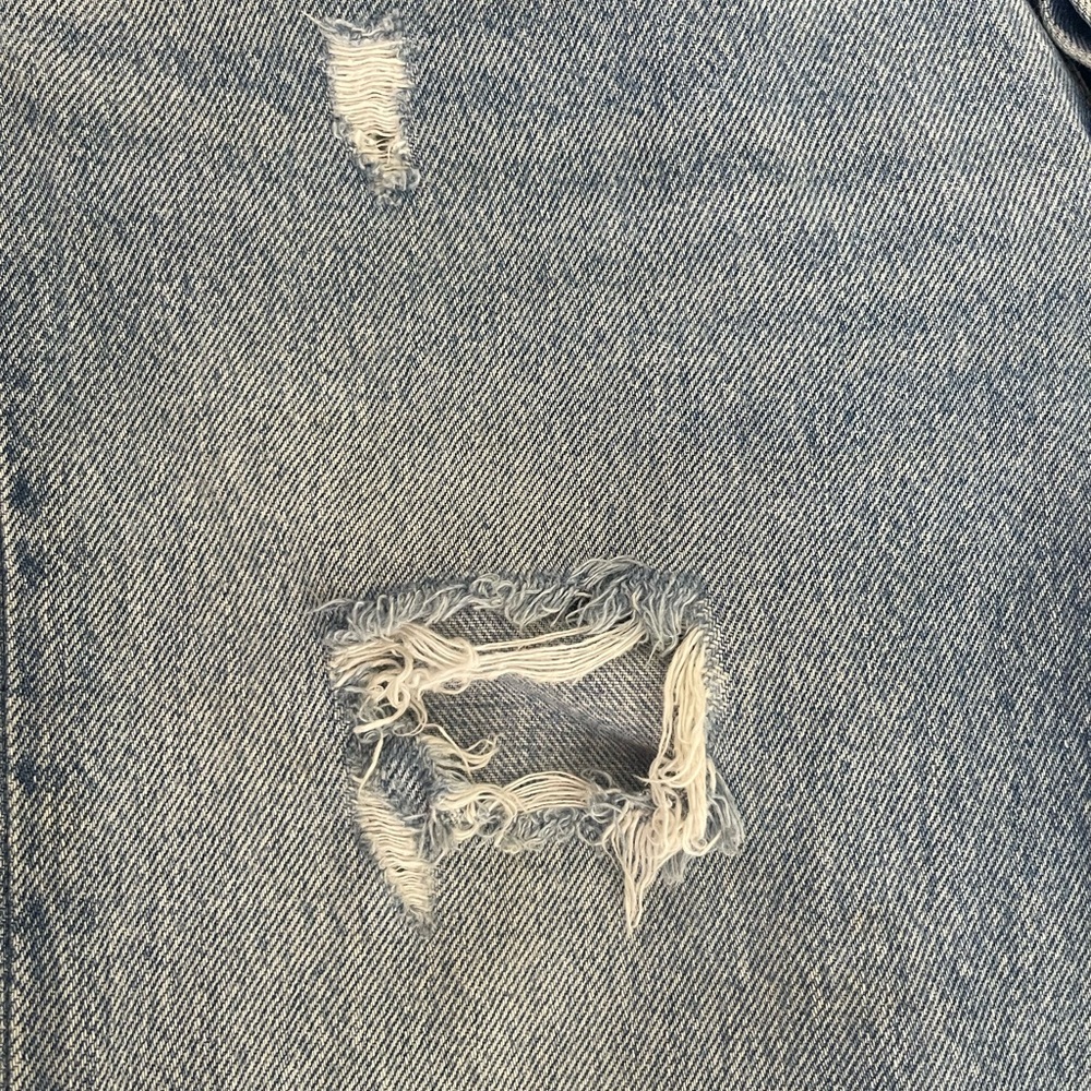 Light Washed 501s Levi’s Button Fly Distressed De… - image 5
